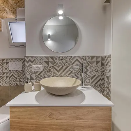 Bilocale Con Vasca Idromassaggio Apartman *