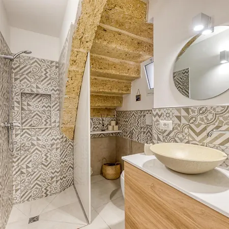 Apartman Bilocale Con Vasca Idromassaggio *